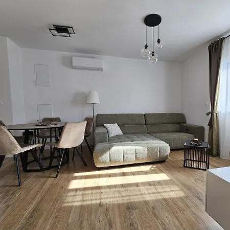 V Apartment Trogir